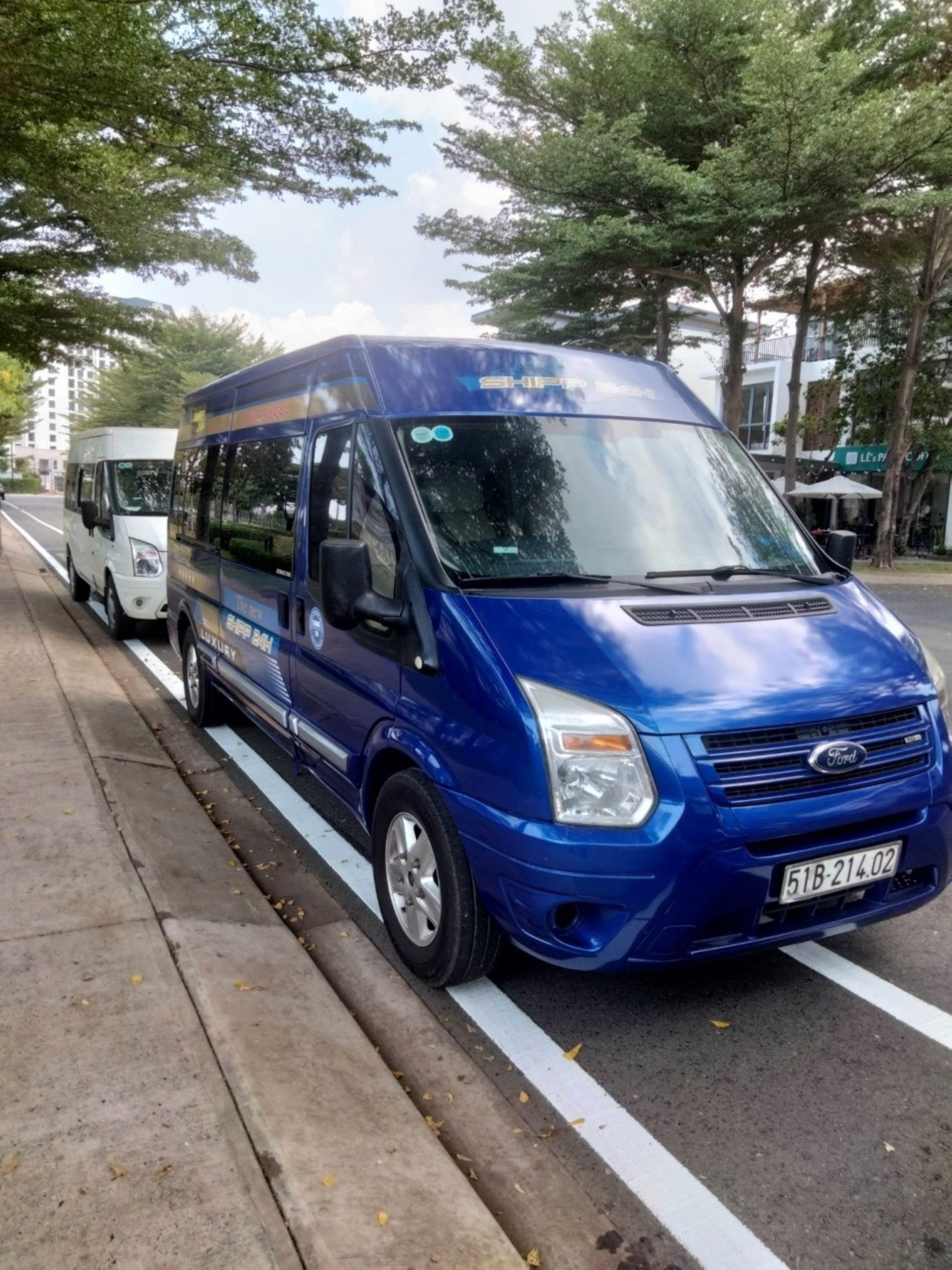 Gia Phu Car Rental Transfer Service Company 16 Seat Car (13)