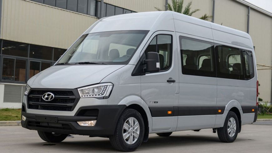 16 seater car