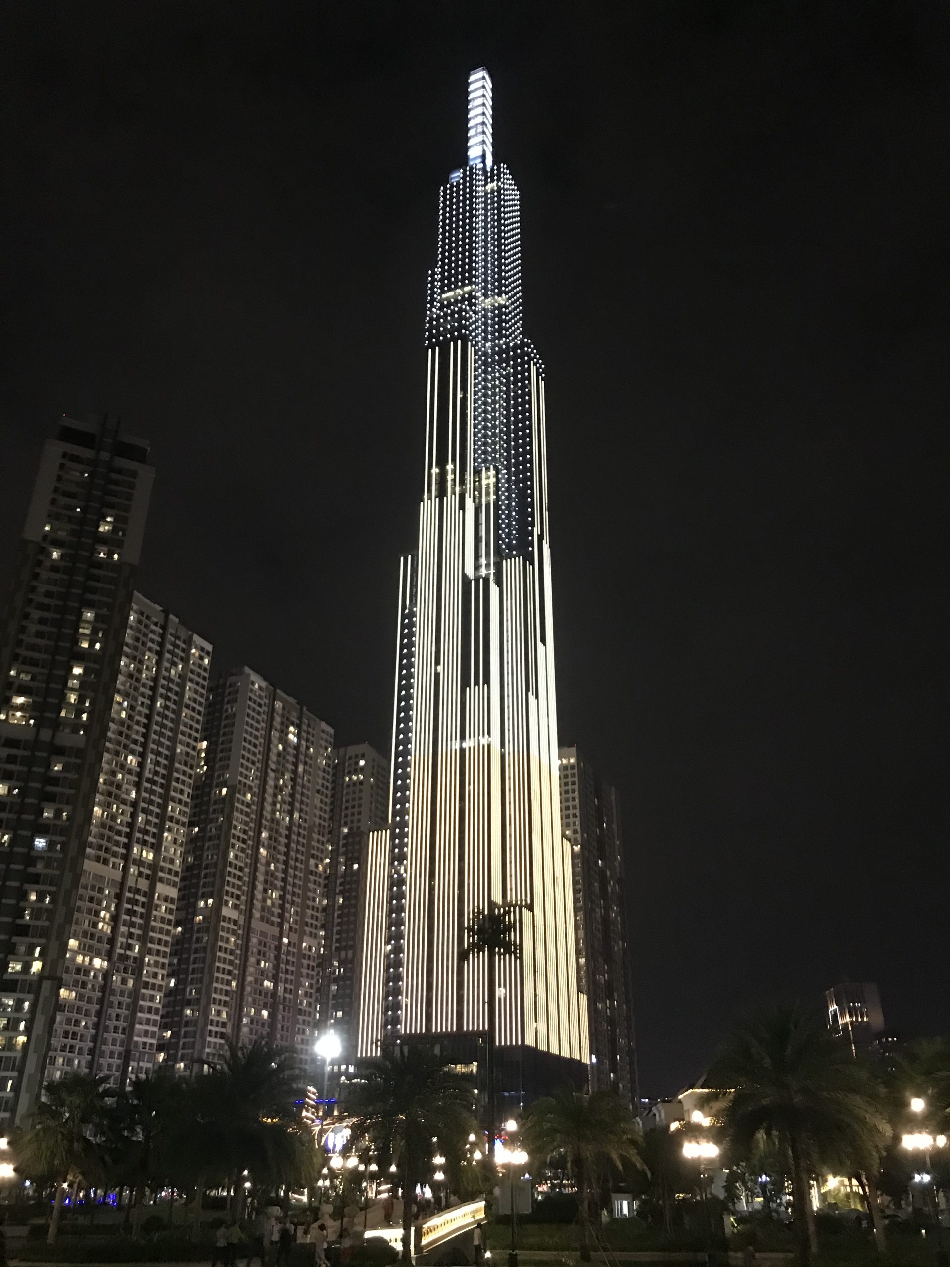 Hcmc The Landmark 81 At Night