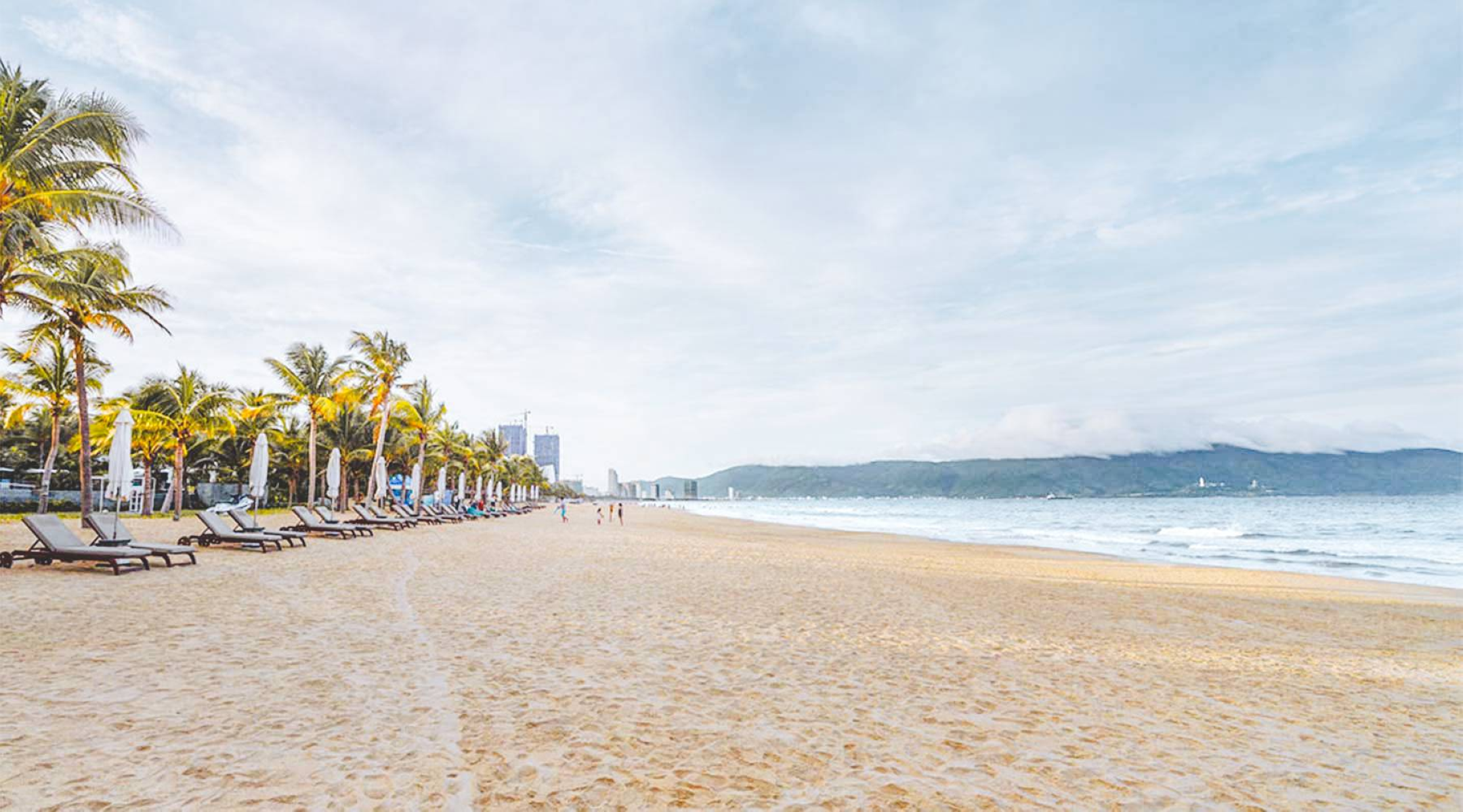 Da Nang Beautyful Beache 2160x1200