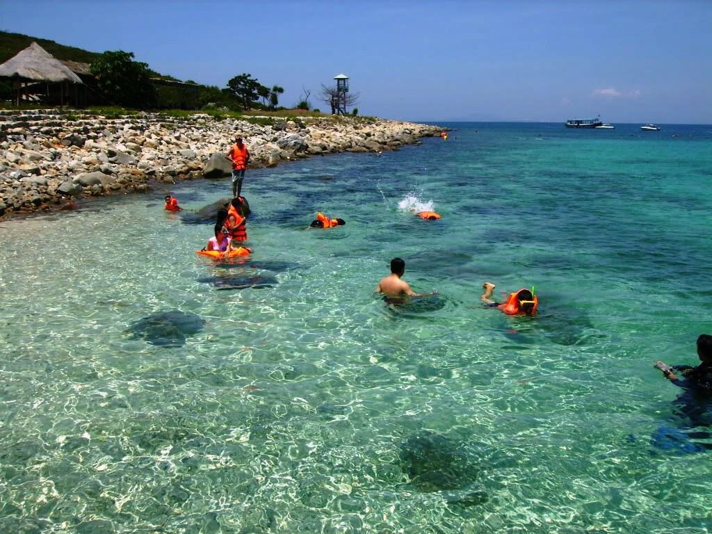 Khanh Hoa Province Hon Mun Island 2