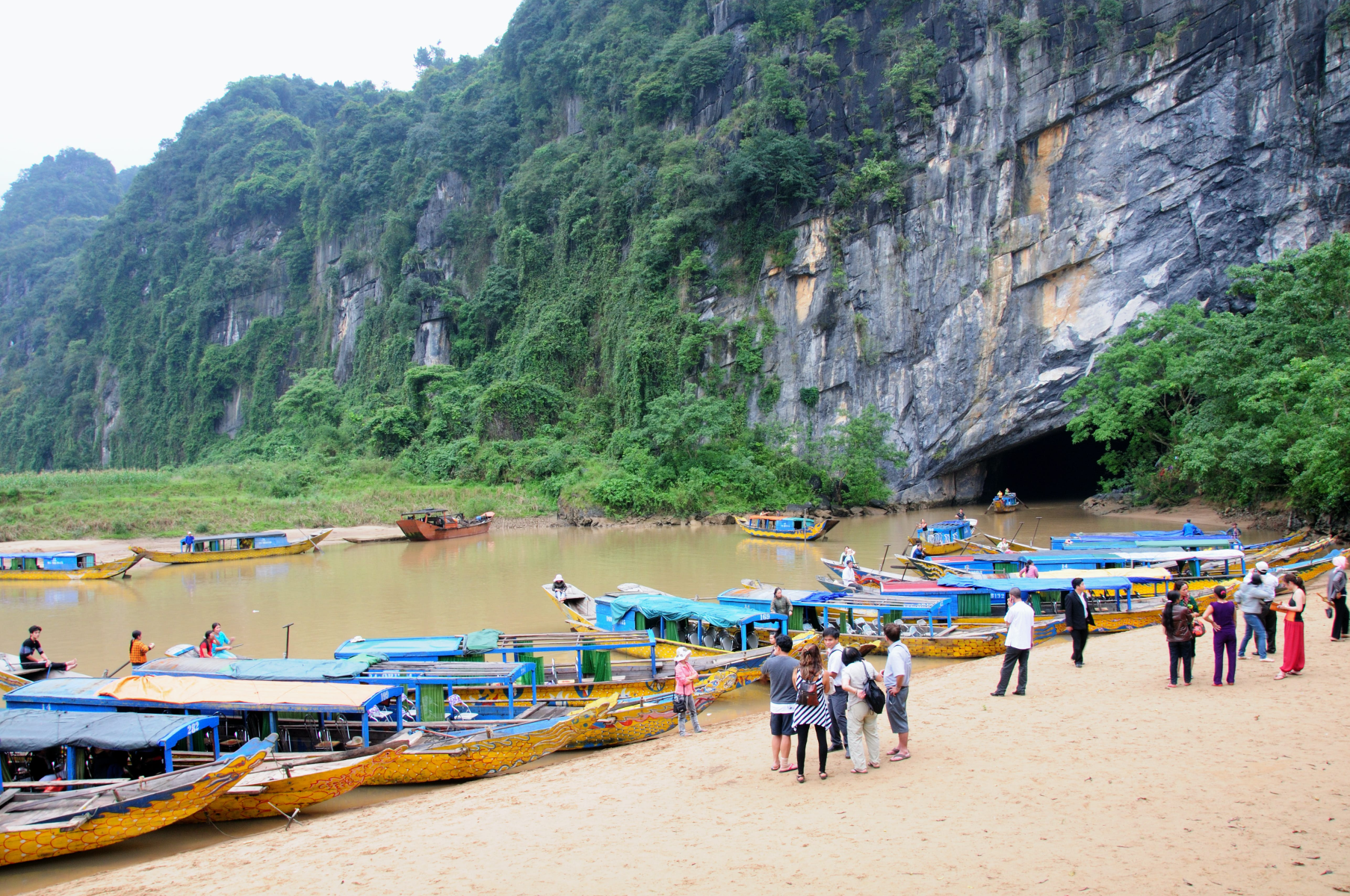 Quang Binh Provice Phong Nha Ke Bang National Park 2 1807x1200