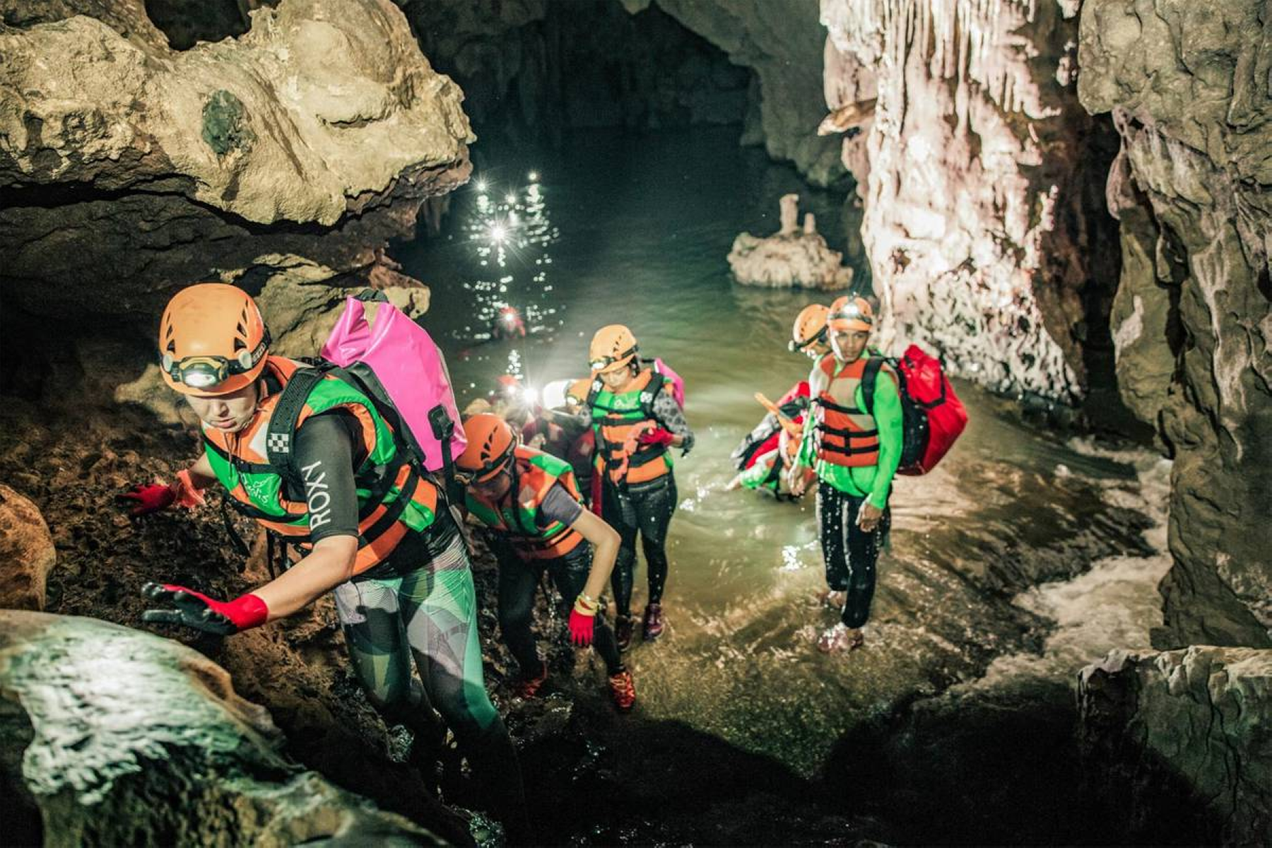 Quang Binh Provice Phong Nha Ke Bang National Park Tu Lan Cave 1800x1200