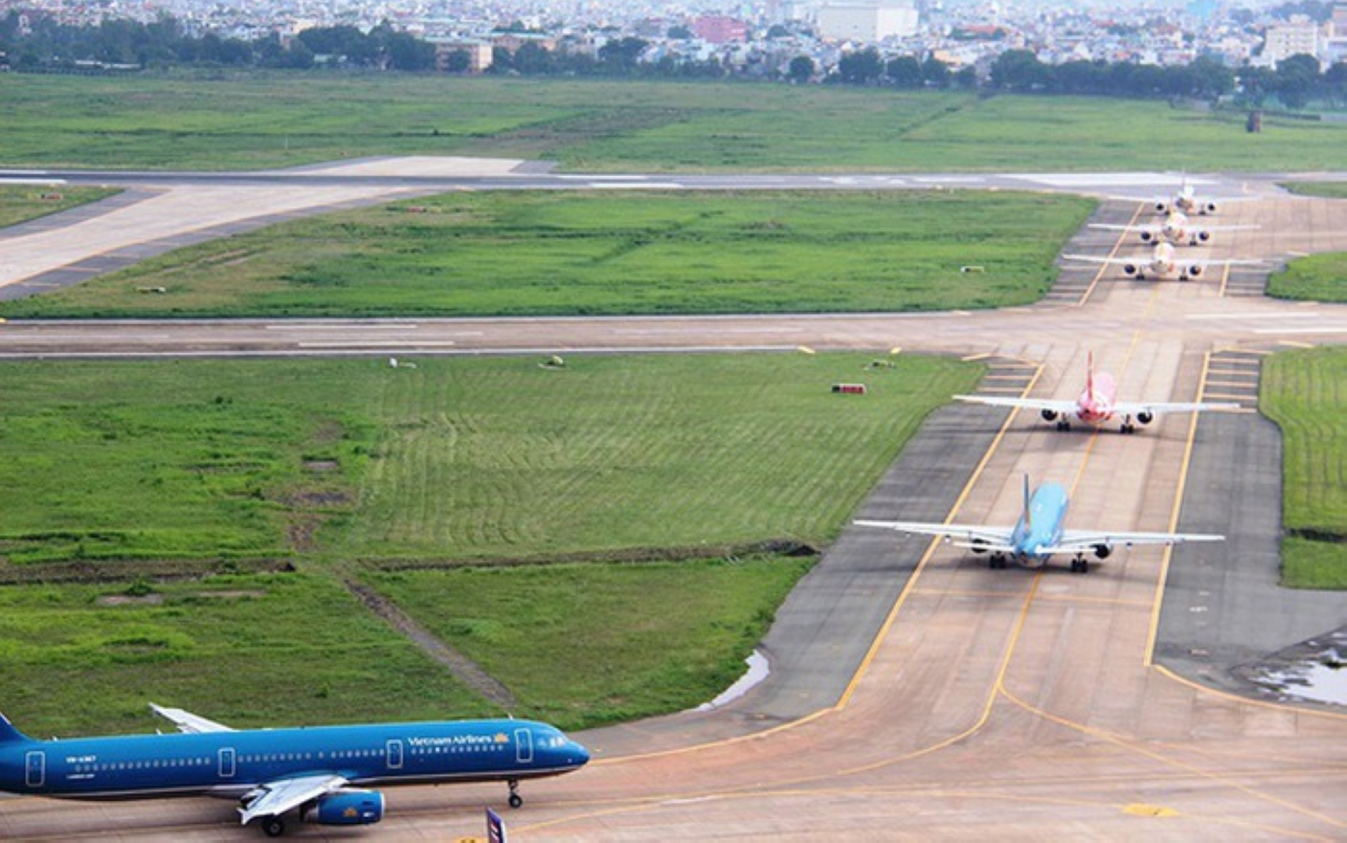 Tan Son Nhat Airport Sgn 2 1918x1200