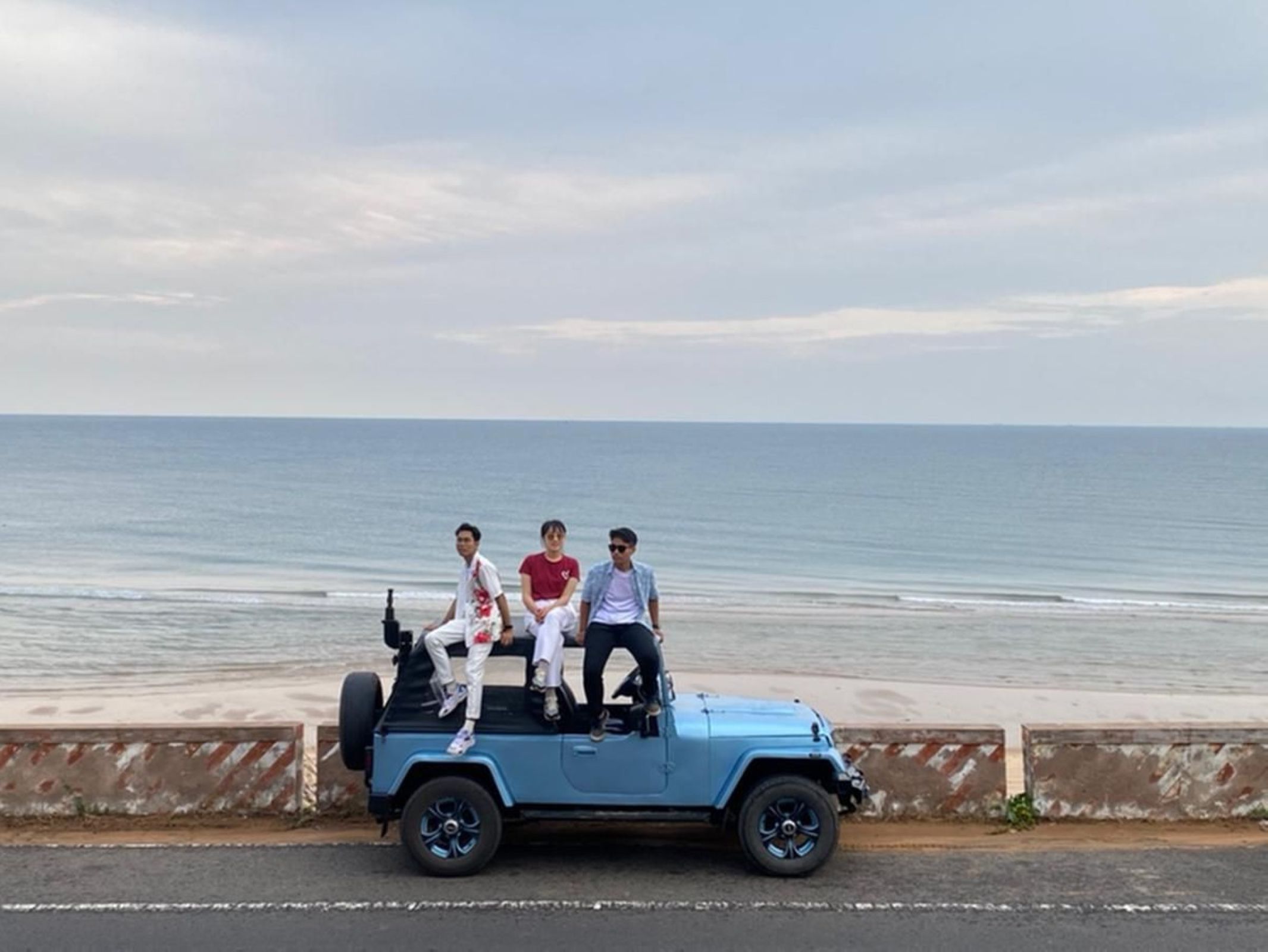 Gia Phu Car Rental Stransfer Services Jeep Car 4 6 Seater 2131x1600