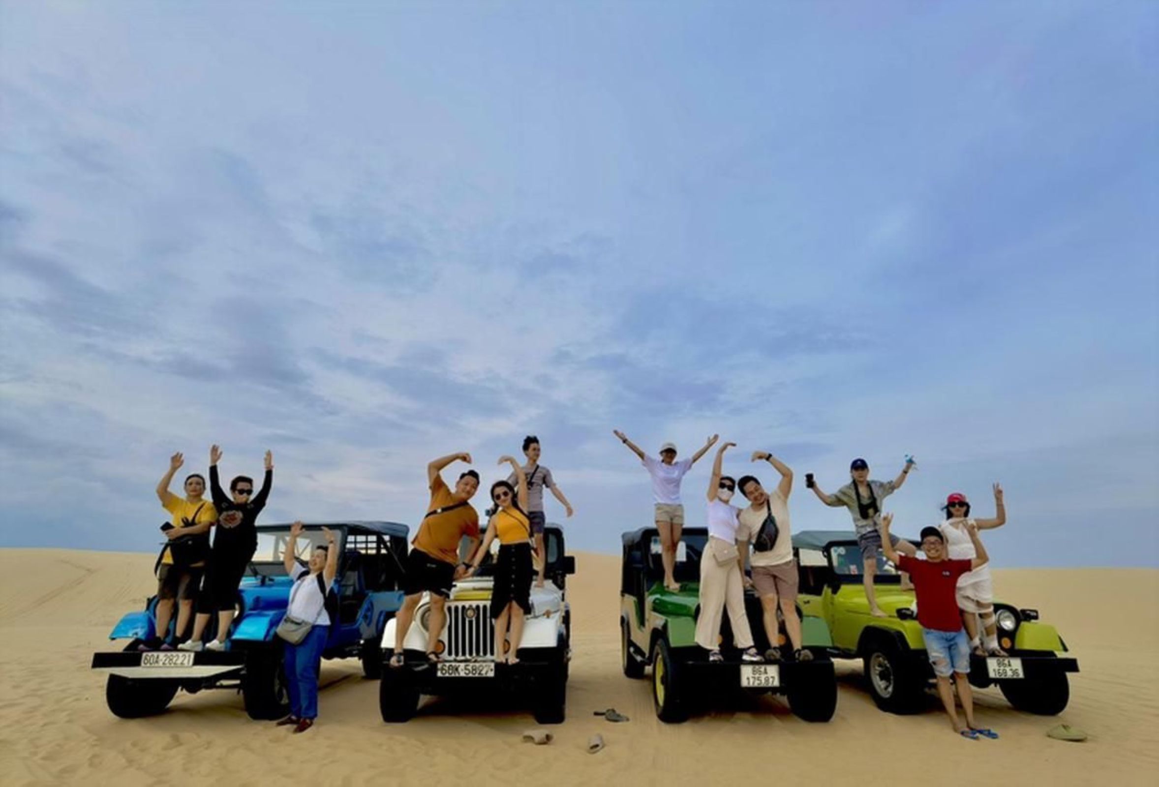Gia Phu Car Rental Stransfer Services Jeep Car 4 6 Seater 2356x1600